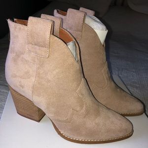 Taupe/ brown ankle booties